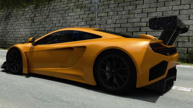 McLaren MP4-12C GT3 Street