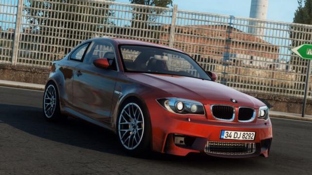 BMW 1M E82