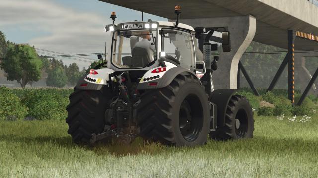 Fendt Vario 500 Wide Tires + Choice of colors для Farming Simulator 25