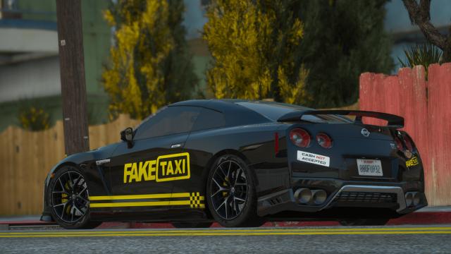 Nissan GTR Fake Taxi Livery for GTA 5