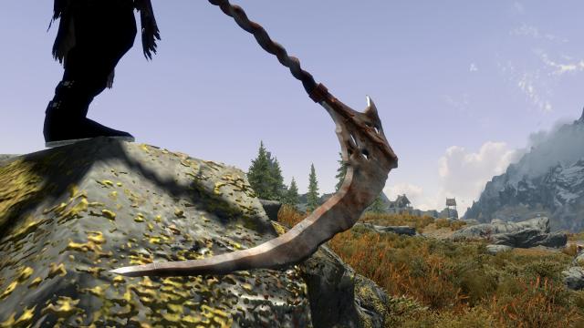 Коса ворона-матрона / Scythe Of The Crow Mother для Skyrim SE-AE