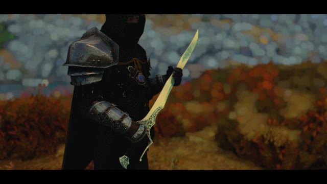 Реплейсер серебряных мечей / Silver Swords Replacer для Skyrim SE-AE