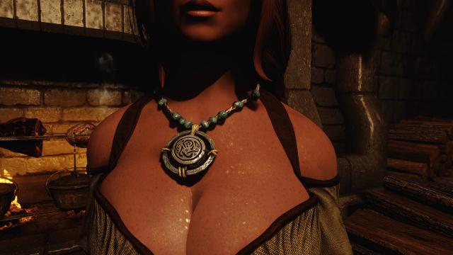 Vanilla Amulet textures Upscaled and added Env maps for Skyrim SE-AE