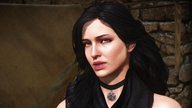 Фиолетовые глаза Йеннифэр / Yennefer Eyes Lore-Friendly для The Witcher 3